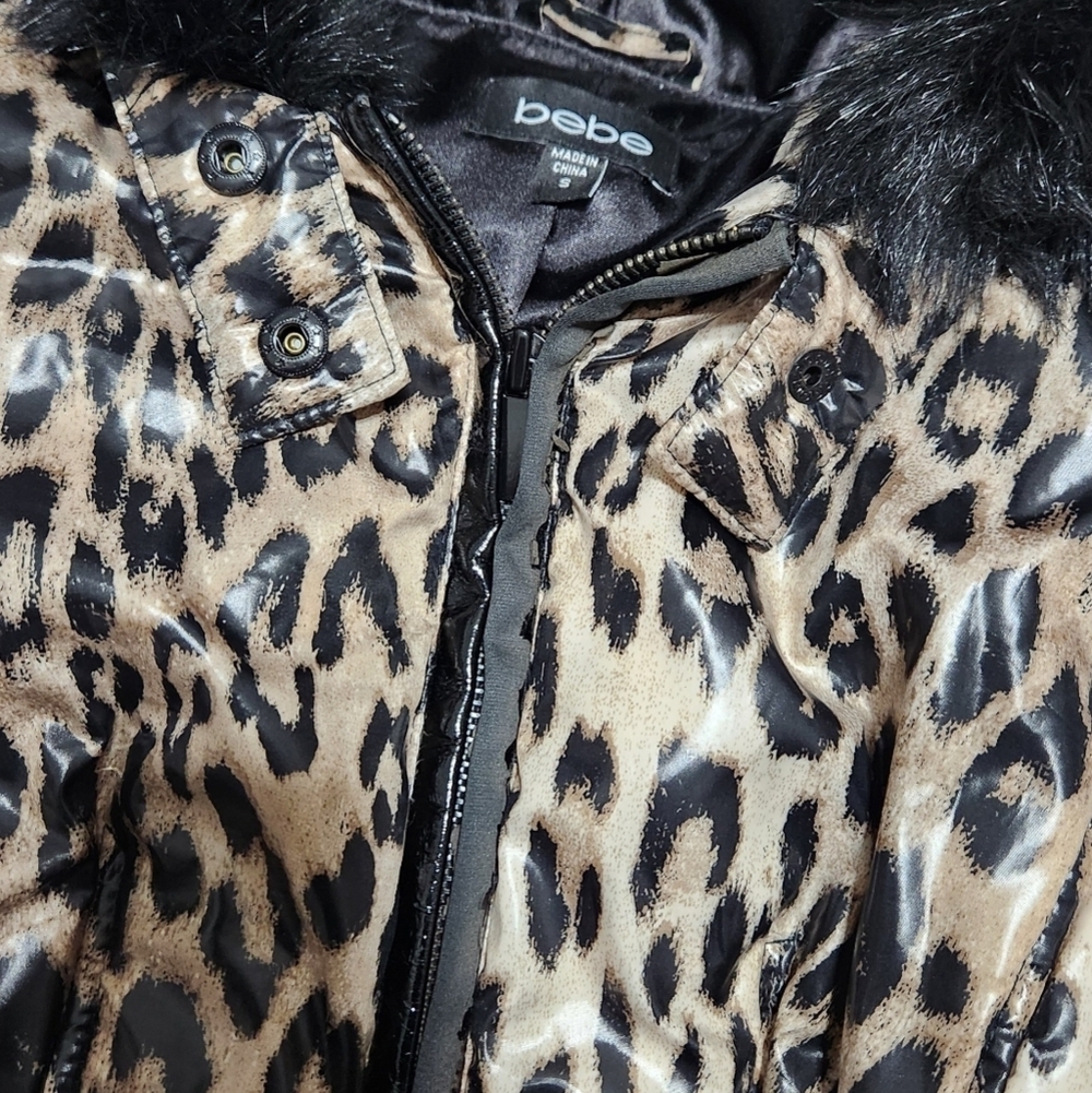 BEBE vintage animal print belted puffer jacket with faux fur hood - Picture 6 of 7